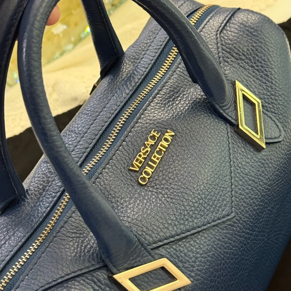 Versace Collection Vitello Handbag Blue Leather with Shoulder Strap and Dust Bag - Picture 8 of 13